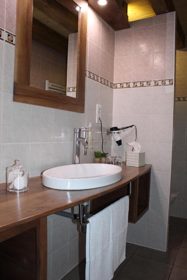 Les Pipistrelles Bed & Breakfast *
